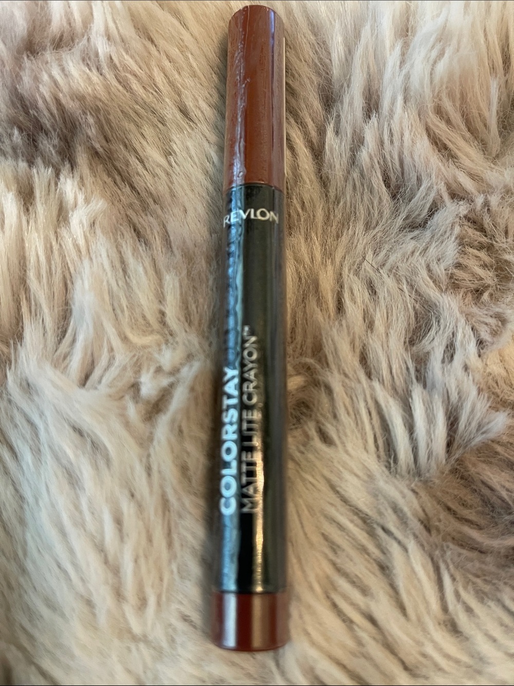 Revlon ColorStay Matte Lip Crayon — Deep Brown- 003 Soufflé All day. New sealed